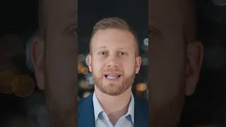 WHAT DOES AN ANALYST DO?