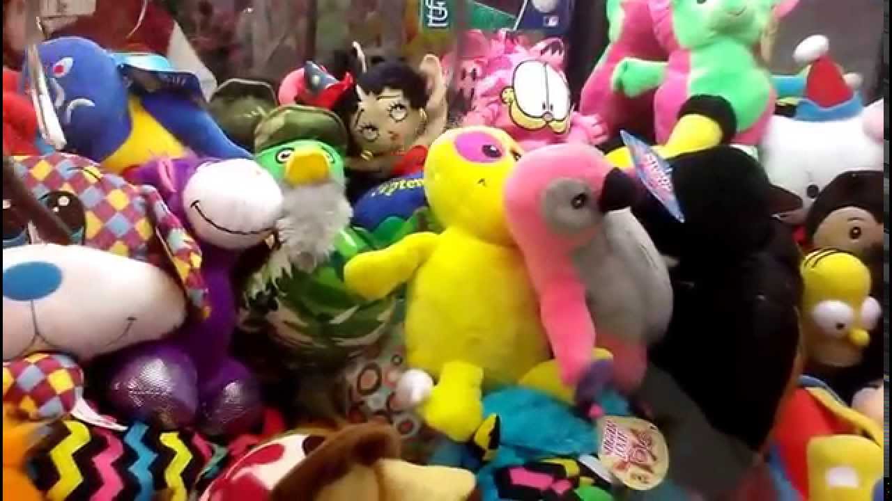 (SUGAR LOAF) TOY SHOPPE CLAW MACHINERYANS ANOTHER WIN BY KNOCK IN