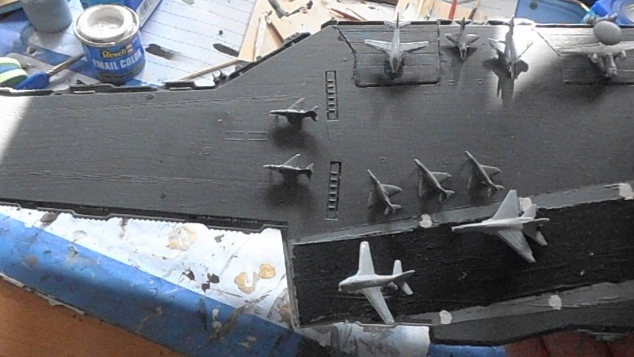 Fertige U.S.S Enterprise Revell 1:720