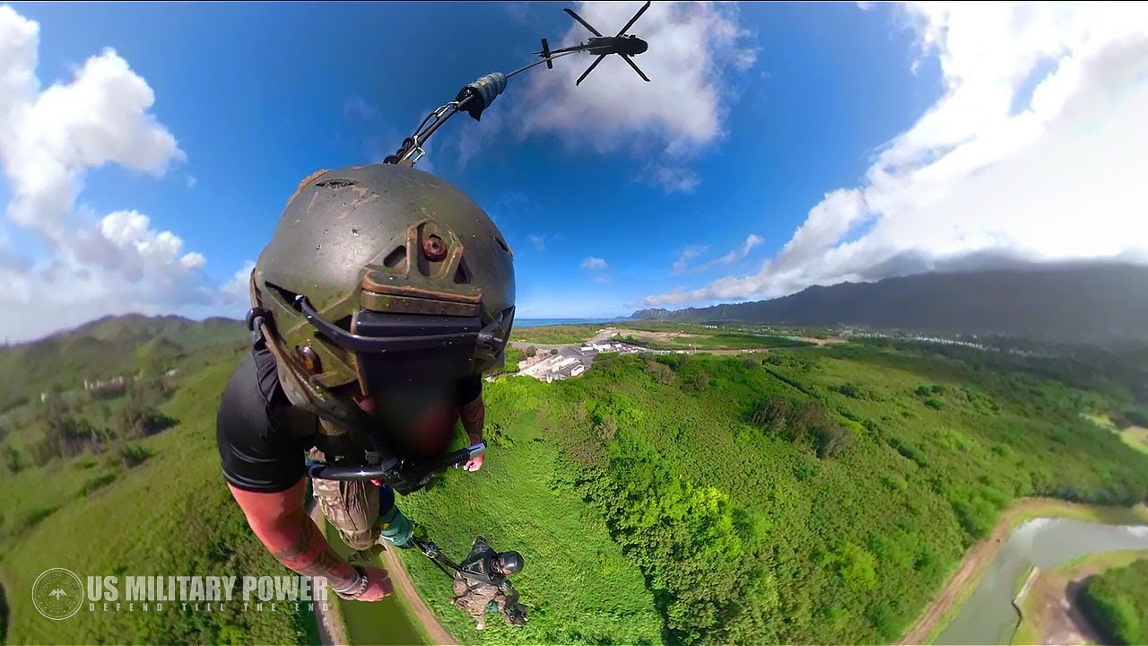 Awesome Footage: U.S. Army Conduct Waterborne Operations from UH-60 and CH-47 Chinook