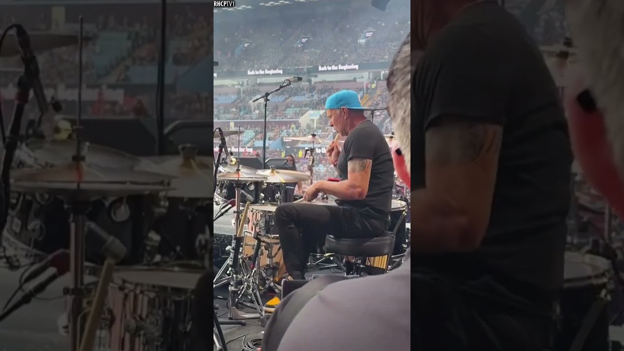 Watch Controversial Drum Battle: Chad Smith vs. Travis Barker #Shorts #ChadSmith #TravisBarker on YouTube Watch Controversial Drum Battle: Chad Smith vs. Travis Barker #Shorts #ChadSmith #TravisBarker on YouTube