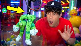 Each Claw Machine Win Kept Getting More INSANE! screenshot 3