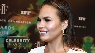 Chrissy Teigen not sorry for tweets - Hollywood.TV