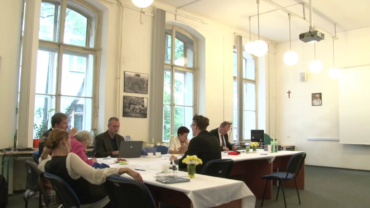 Reportáž- Absolutoria 2014