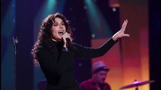 Cristina Castaño canta 'La puerta de Alcalá' imitando a Víctor Manuel y Ana Belén - Tu Cara Me Suena