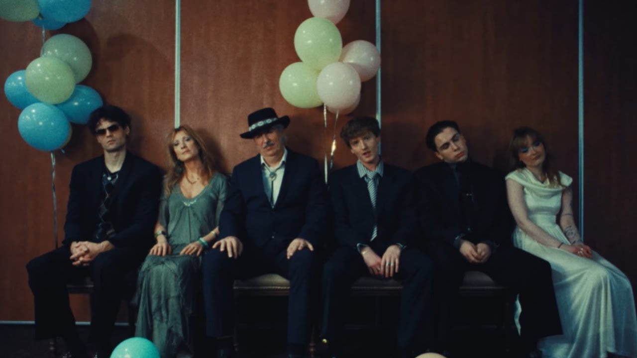 Elliott - La Camisa Negra (Clip Officiel)