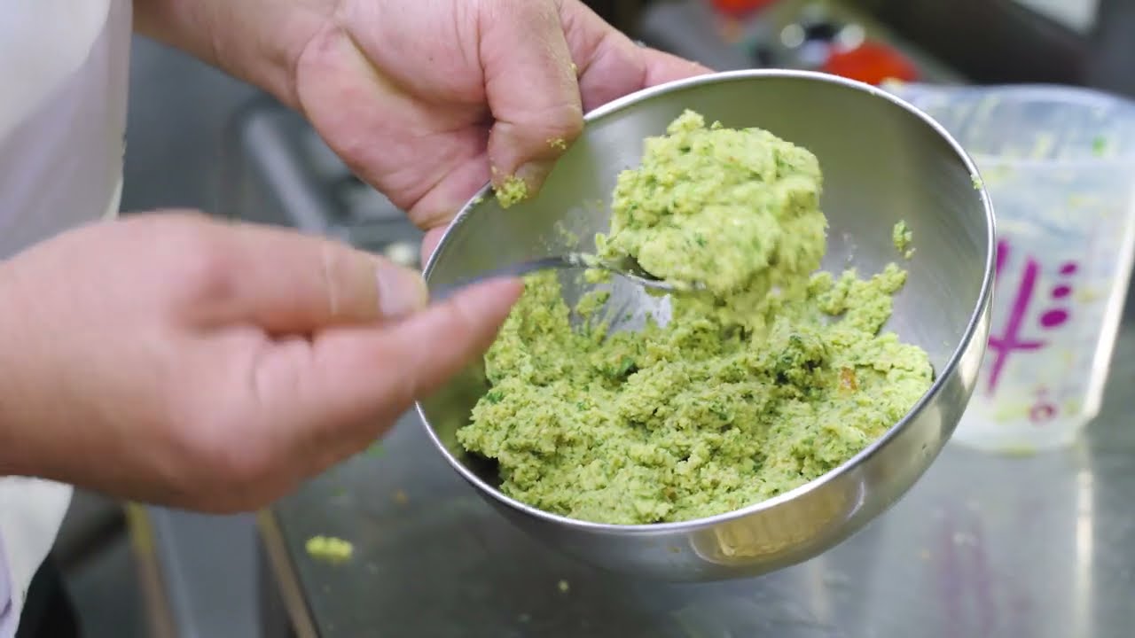 Salsa de almendras y ajo, majao de almendra o picada valenciana