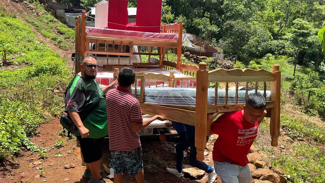 Equipando la casa de la familia más pobre