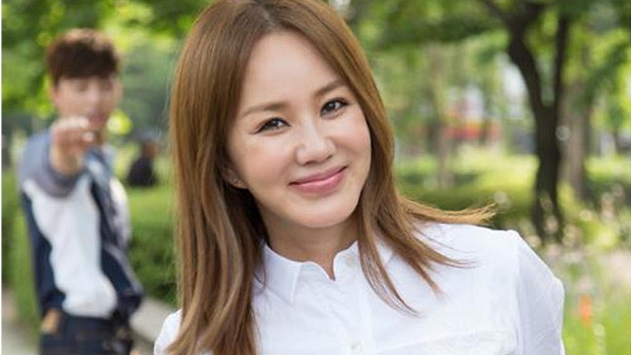 Full Profile of Uhm Junghwa Husband, Marriage, Social Media, Plastic Surgery, and Movie List