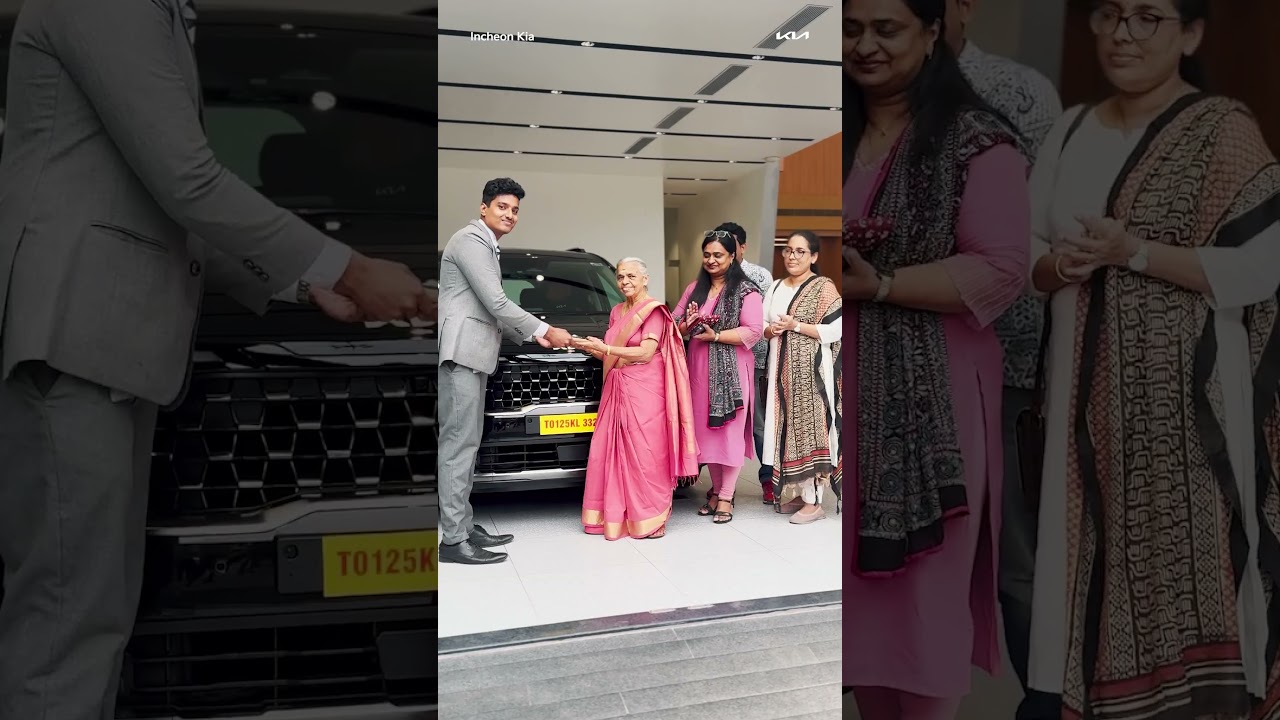 Congrats Mr. Rahin Pavithran on Your New Kia Carnival! 🚘✨