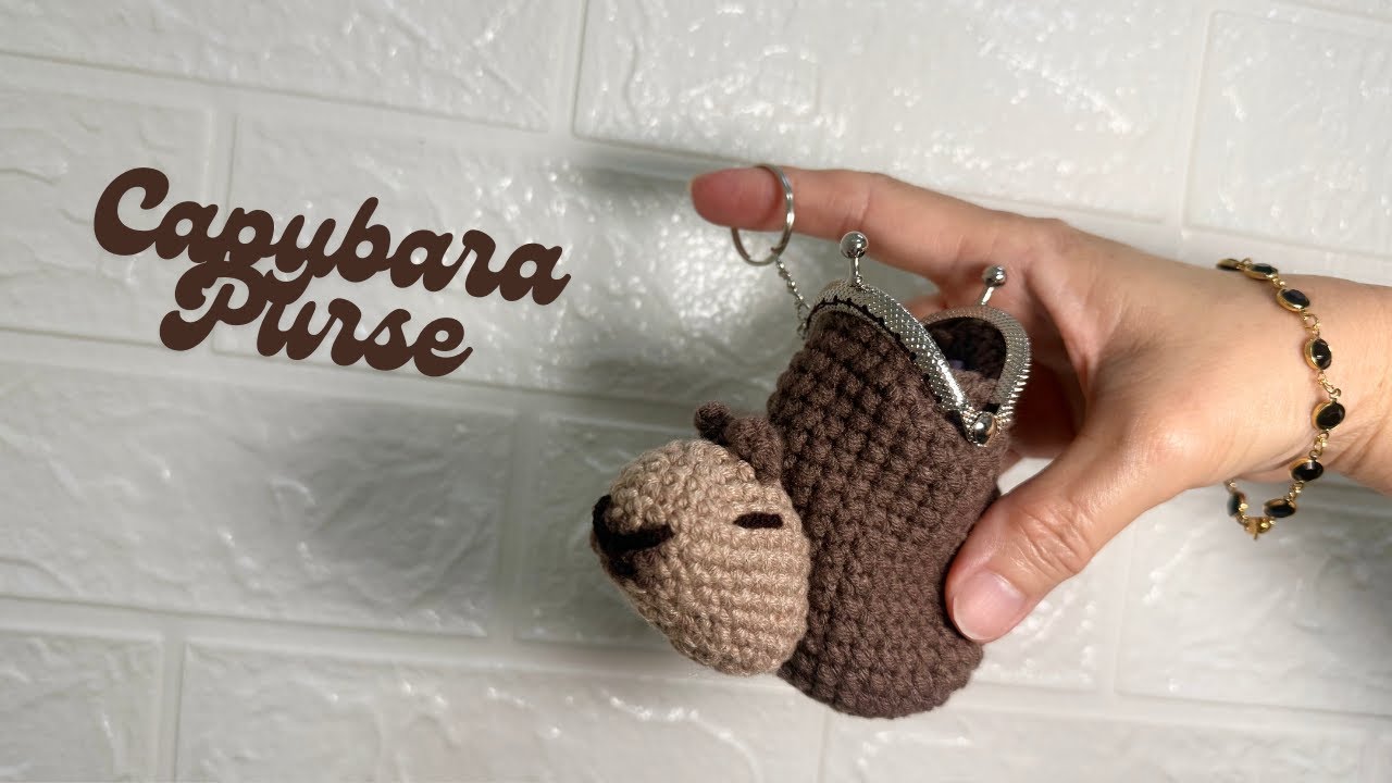 Auntie Nat’s Crochet - Small Kiss-Lock Purse, With Adorable 3D Capybara (Part 1/2)