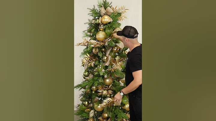 #christmas2024 How To Decorate A Christmas Tree In Four Easy Steps / Ramon At Home