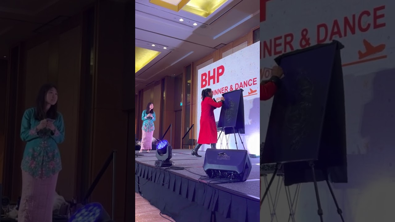 Glitter painting / Corporate Magic Show