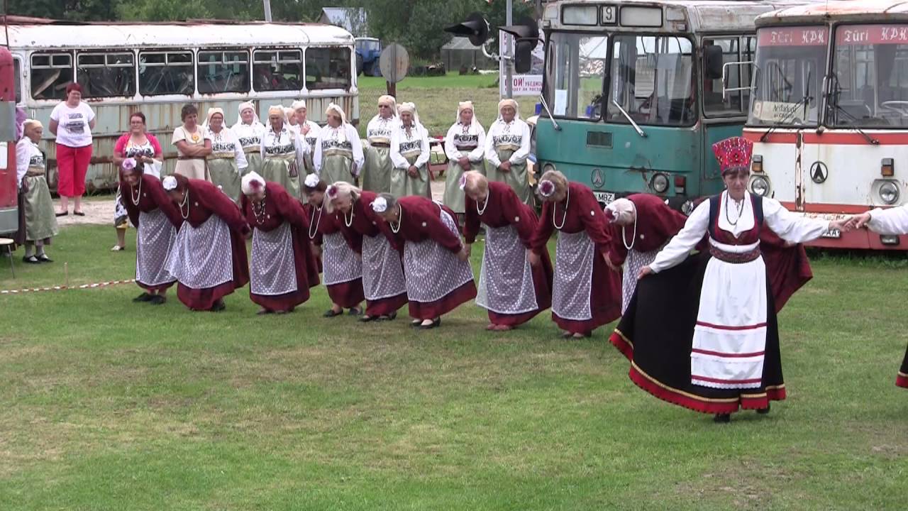 II Järvamaa memmede rahvatantsupäev 