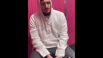 ‏#رياض_محرز يُنصت بخشوع الى تلاوة عطرة رفقة القارئ فاتح سفرجيك ❤️🤲🏼🇩🇿