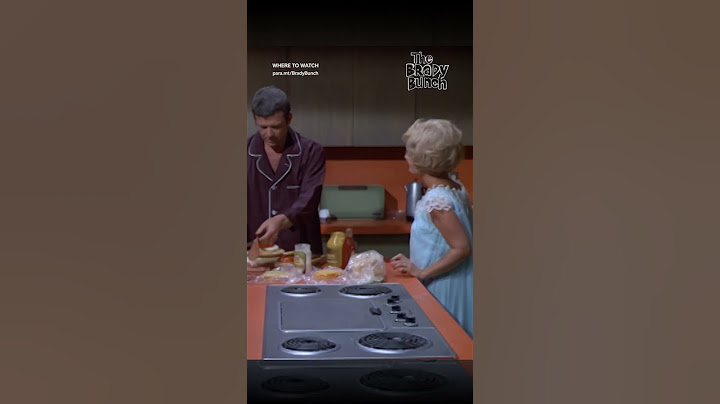 Carol's nightgown is everything! #BradyBunch Now Streaming on Paramount+
