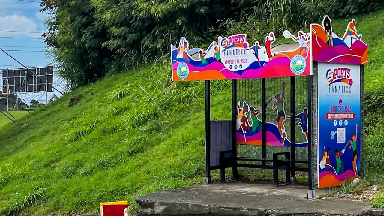 Вдоль шоссе Клода Ноэля открылись четыре модернизированные автобусные остановки.