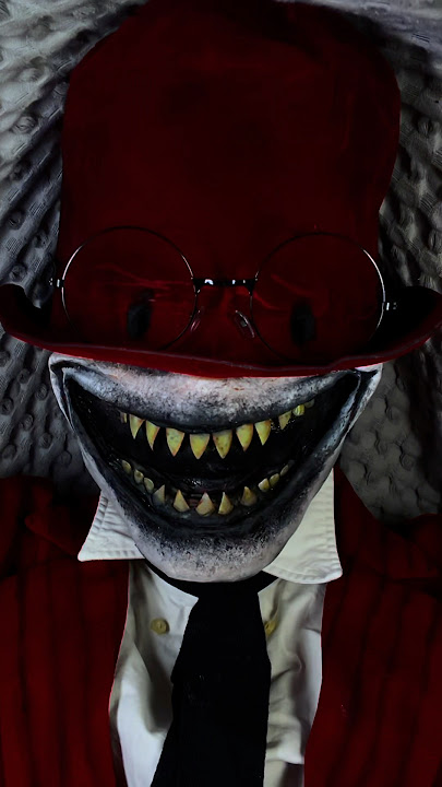 Who remembers this character?! 🥹🎩🌂