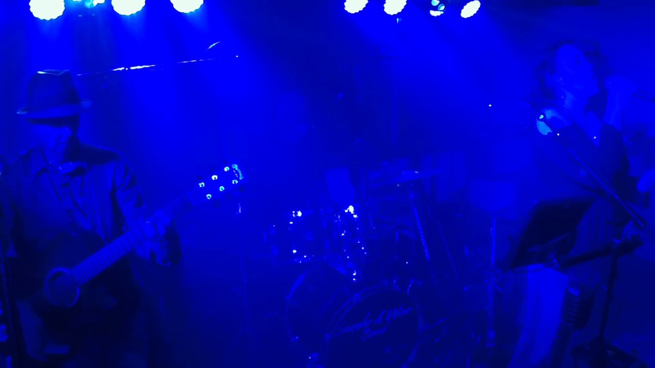 Smoke & Wine Band covering Black Velvet