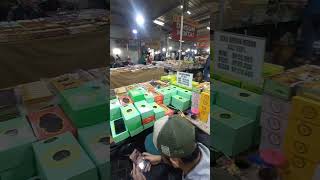 suasana di pasar senen 1&2 jakarta pusat,,,jajanan lengkap terbesar di jakarta