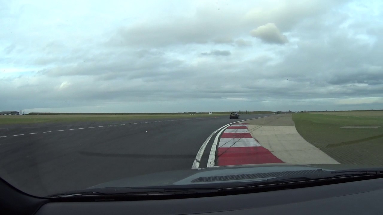 Bedford trackday 4/3/17 BMW 130i and E46 M3 YouTube