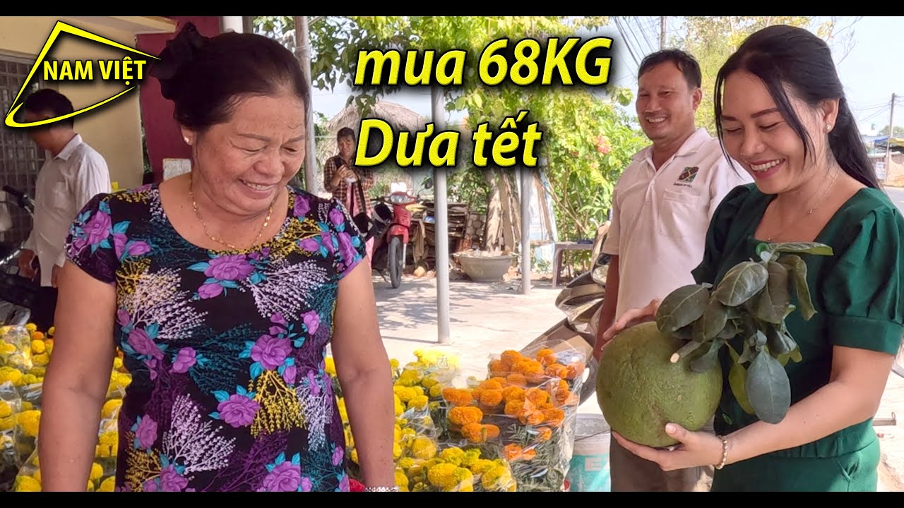 Dưa hấu Long An giá cao: Chị Sơn Ca và mẹ mua 68kg ăn tết - Nam Việt 2024