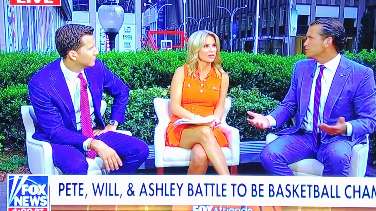Fox & Friends Weekend Classic Ashley Strohmier Hot Legs & more!  Use to Be Must Watch TV for Men!
