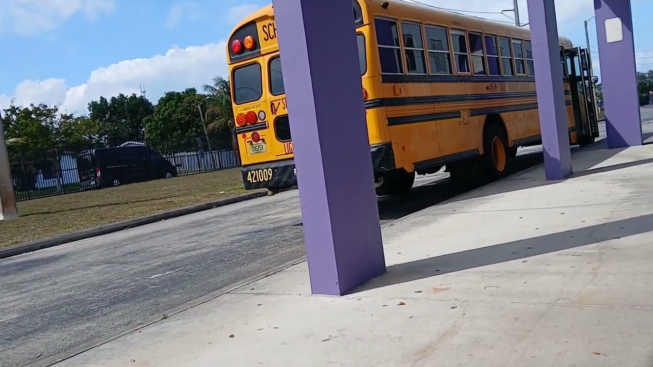 Miami Dade District Schools: 2021/2012/2013/2007 Bluebird Visions 421009,32225,32215,97002