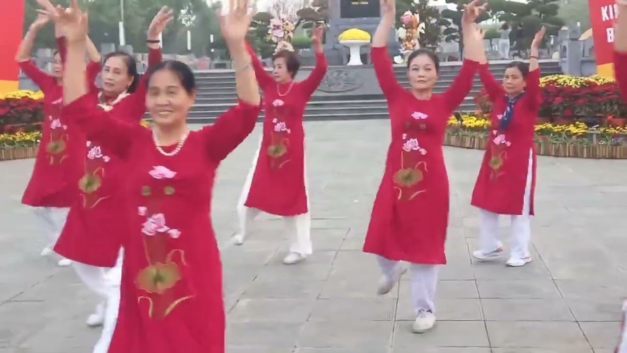  CLBDS Suối hoa chào mừng năm mới 2026