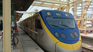 感謝司機揮手! 台鐵3197次800型區間車(825+826)跑山線往潮州進入路竹站~