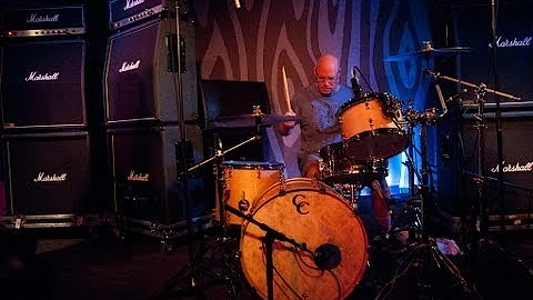 Dinosaur Jr. - Budge (Live on KEXP)