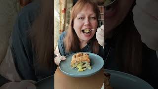 Курник мукбанг 🤤🤤 #мукбанг #mukbangs#пирог#курник #вкусноибыстро#нямка#семья #любовь#готовлюслюбовью