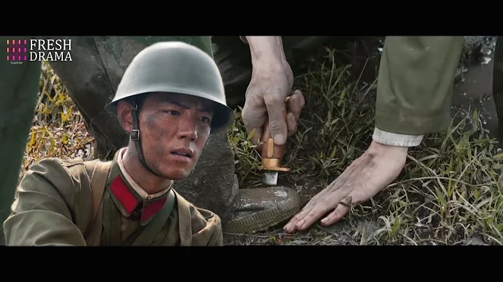 He accidentally stepped on a landmine, but next his brave bro risked his life to save him... - DayDayNews
