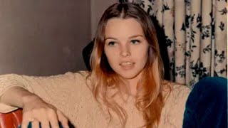 Michelle Phillips Stockings, Hose, Tights, Bikini, Nylon, Lingerie, Bodysuit, Mini Skirt,Bio