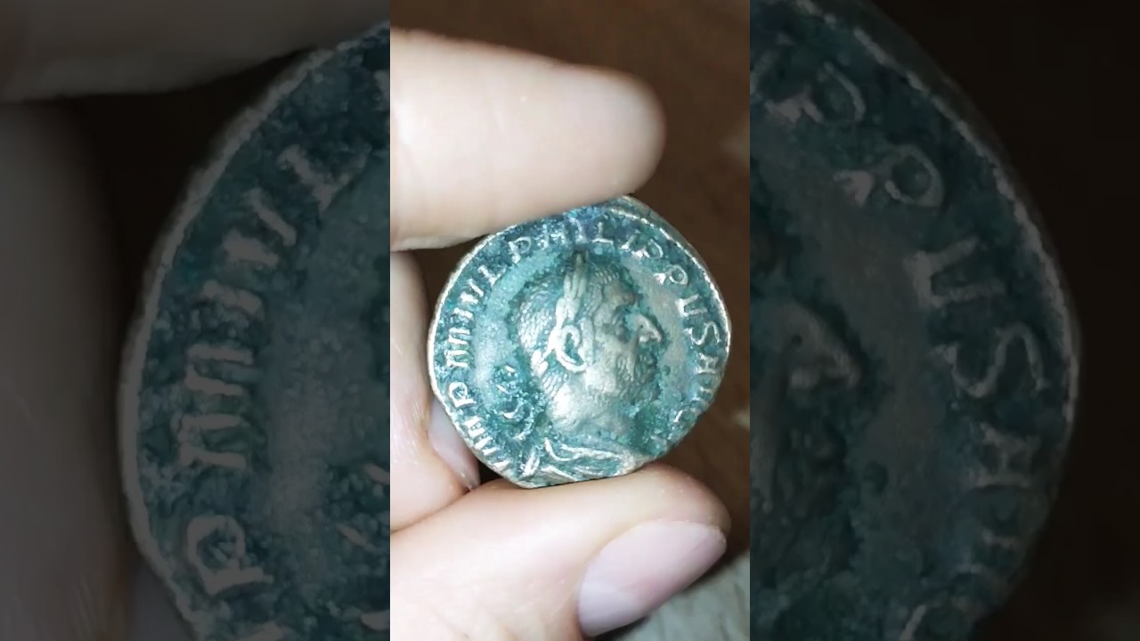 Philip I Arab AD 244-249. Rome. Bronze Sestertius. - FIDES MILITVM S-C, Fides standing left holding