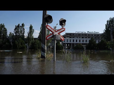 Bilder von der durch den Dammbruch in Nowa Kachowka verursachten Überschwemmung