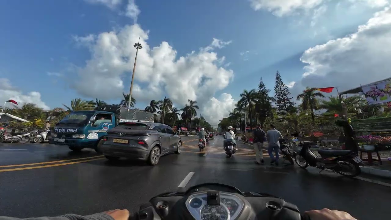 chợ hoa tết đường Phạm Văn Đồng - tp Quảng Ngãi 2026