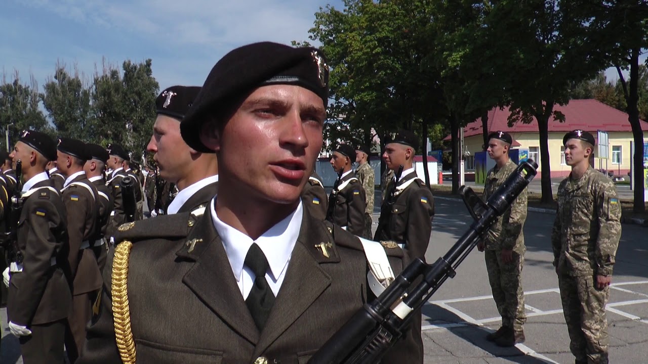 В Харкові першокурсники-танкісти прийняли присягу