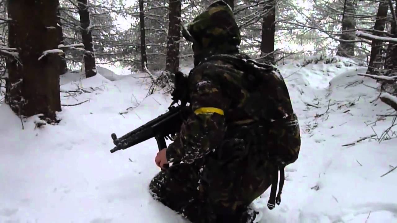 AIRSOFT WAR IN THE SNOW YouTube