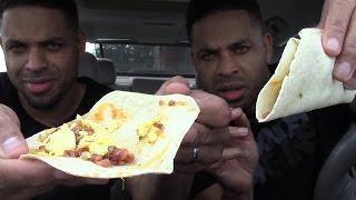 Tasting Taco Bell Egg & Bacon Breakfast Tacos @Hodgetwins