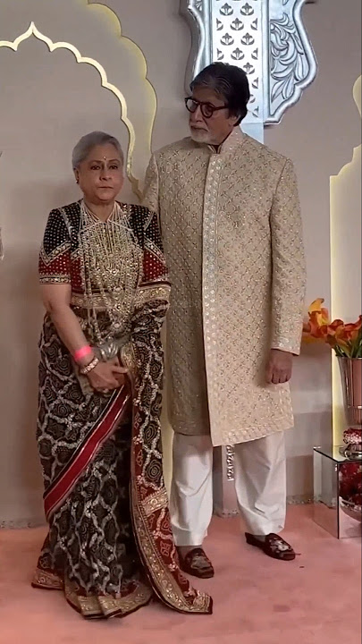 Jaya Bachchan Amitabh Bachchan Shweta Bachchan Nanda Navya Naveli Nanda Ambani Wedding Throwback