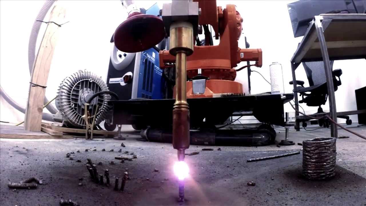 Принтер MX3D-Metal «рисует» в воздухе металлом.. Фото.