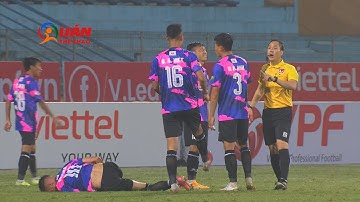 Chê hiệp 1, hiệp 2 CĐV Viettel bất ngờ khen trọng tài bắt... quá chuẩn!