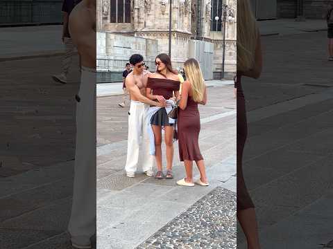 لا أترك أي فتاة مكشوفة