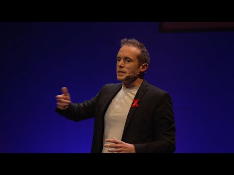 Els somnis es lluiten: from Vic to Big | LLUC CRUSELLAS CAPDEVILA | TEDxManresa Episode cover