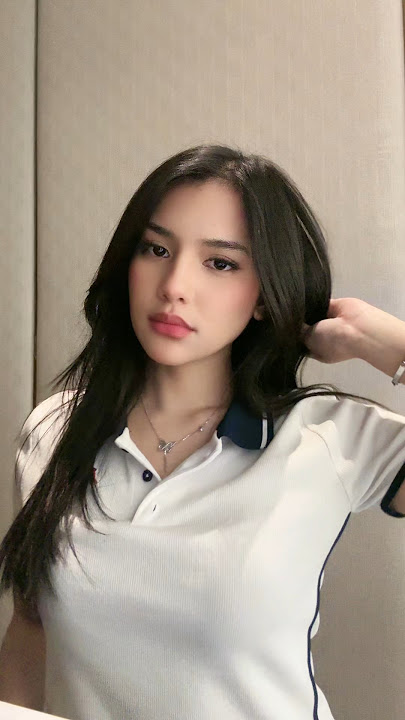 DAVINA KARAMOY TERLALU CANTIK