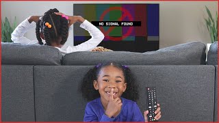 The TV Is Broken! | Sefari Pranks Sekora - Pretend Play screenshot 1