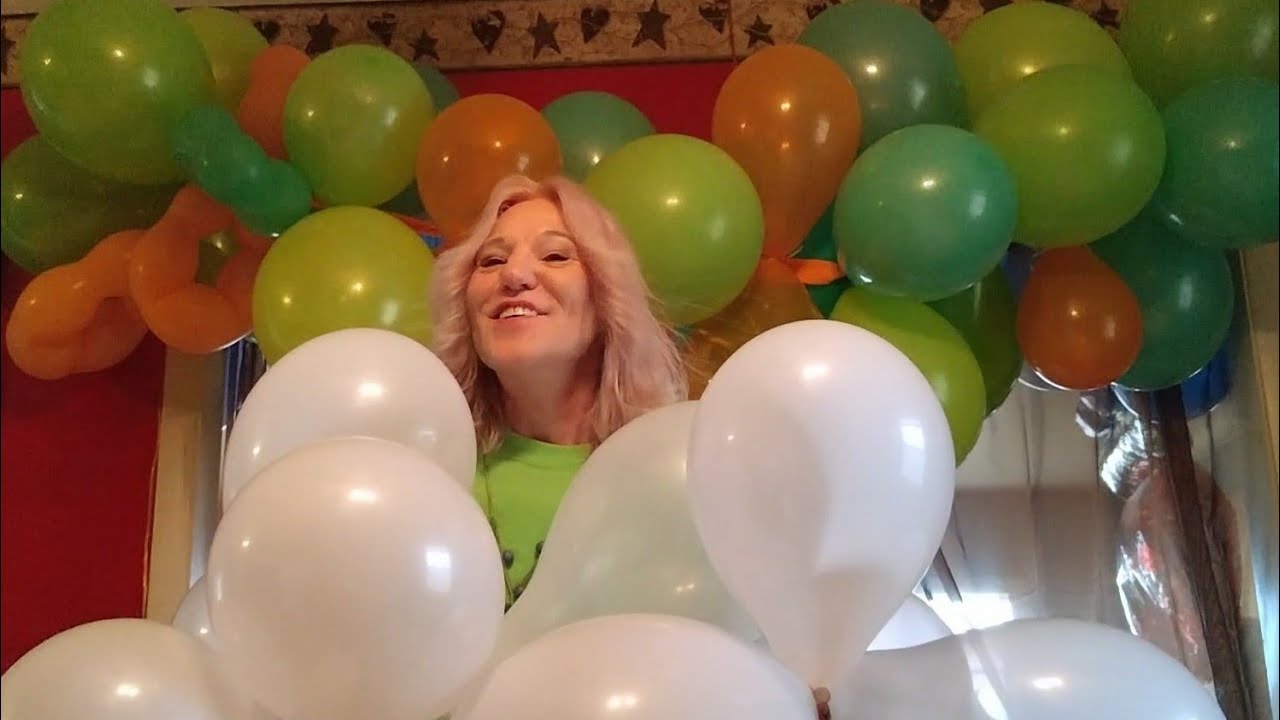 St. Patrick's Day Balloon Garland