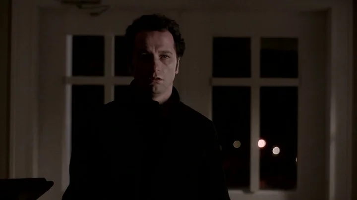 The Americans 2x09 - Philip confronts Pastor Tim