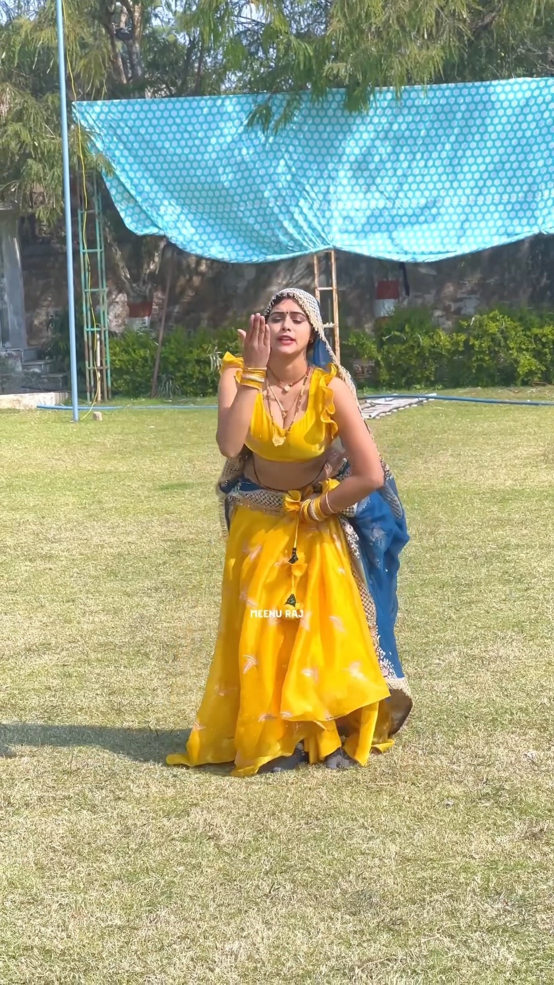 नशीली तेरी आँख ?️ ओ मोनालिसा #shorts #dance #meenu #trending